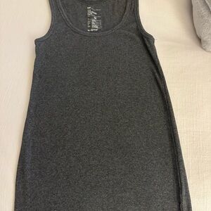 Gap gray tank size M